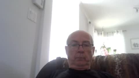 bernard1102 online show from July 27, 2026, 3:19 pm