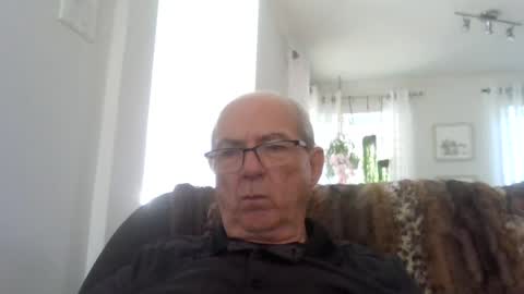 bernard1102 online show from July 31, 2026, 1:54 pm