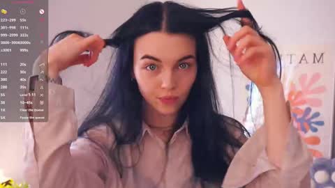 Milla online show from April 19, 2026, 7:07 am