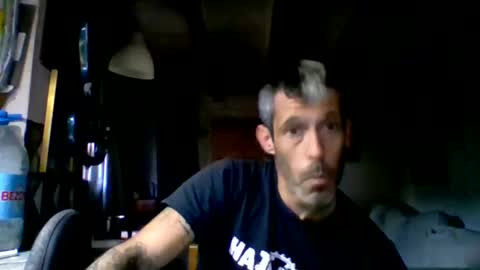 bernichaos77 online show from May 6, 2026, 6:46 pm