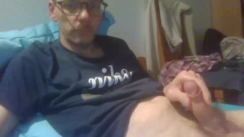 Snapshot of bernie484237 chatting on May 19, 2026, 2:01 pm Bernie online show from May 19, 2026, 2:01 pm