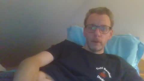 Snapshot of bernie484237 chatting on June 1, 2026, 7:15 pm Bernie online show from June 1, 2026, 7:15 pm