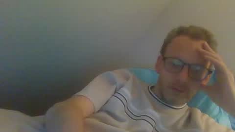 Snapshot of bernie484237 chatting on June 3, 2026, 4:45 pm Bernie online show from June 3, 2026, 4:45 pm