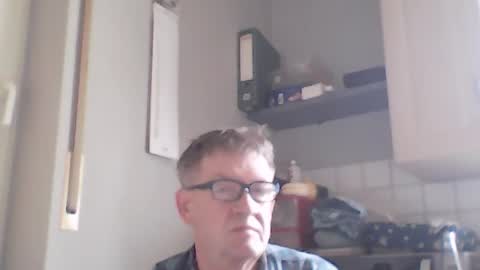 Snapshot of bernie6004 chatting on June 17, 2026, 8:50 am bernie6004 online show from June 17, 2026, 8:50 am