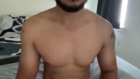 Snapshot of berriess_ chatting on September 24, 2025, 12:08 pm berriess_ online show from September 24, 2025, 12:08 pm