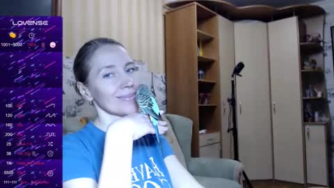 berry2024 online show from February 5, 2025, 4:14 pm