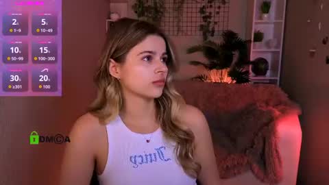 Snapshot of berry_alma chatting on June 14, 2026, 7:27 pm Alma online show from June 14, 2026, 7:27 pm