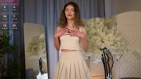 Snapshot of berry_bloom chatting on September 10, 2025, 11:10 am Aurora online show from September 10, 2025, 11:10 am