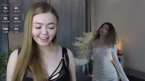 Snapshot of berry_bloom chatting on October 23, 2025, 10:25 am Aurora online show from October 23, 2025, 10:25 am