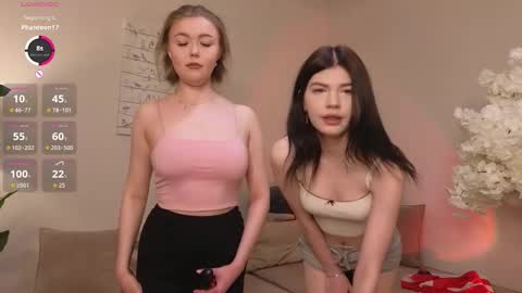 Snapshot of berry_bloom chatting on November 28, 2025, 10:51 am Aurora online show from November 28, 2025, 10:51 am