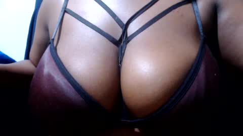 Snapshot of berrycany chatting on July 18, 2026, 6:28 am berrycany online show from July 18, 2026, 6:28 am