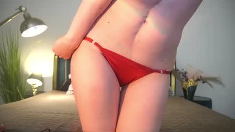 Violette online show from July 4, 2026, 8:26 pm