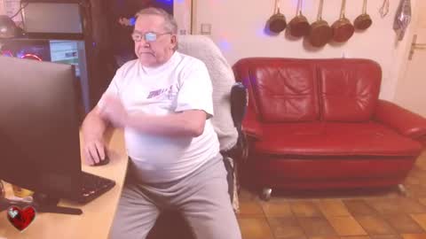 jean online show from February 22, 2025, 8:53 pm