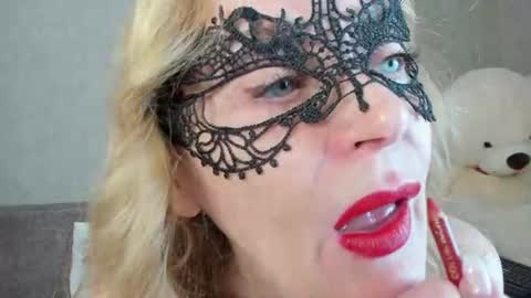 Snapshot of best__angelica chatting on June 27, 2026, 7:57 am best__angelica online show from June 27, 2026, 7:57 am