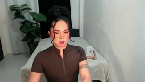 bestgirljulia online show from February 21, 2026, 7:20 am