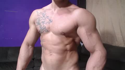 Snapshot of bestmuscle chatting on January 29, 2025, 6:18 pm bestmuscle online show from January 29, 2025, 6:18 pm