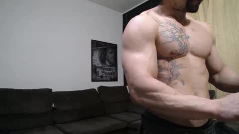 Snapshot of bestmuscle chatting on October 3, 2025, 12:18 am bestmuscle online show from October 3, 2025, 12:18 am