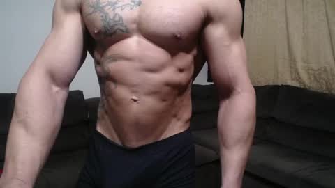 Snapshot of bestmuscle chatting on May 13, 2026, 9:22 pm bestmuscle online show from May 13, 2026, 9:22 pm