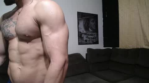 Snapshot of bestmuscle chatting on May 16, 2026, 9:13 pm bestmuscle online show from May 16, 2026, 9:13 pm
