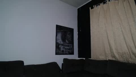 Snapshot of bestmuscle chatting on May 19, 2026, 3:35 am bestmuscle online show from May 19, 2026, 3:35 am