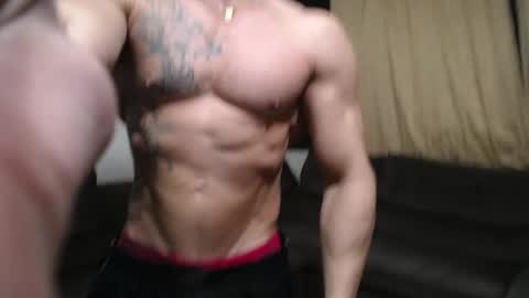 Snapshot of bestmuscle chatting on May 22, 2026, 8:47 pm bestmuscle online show from May 22, 2026, 8:47 pm