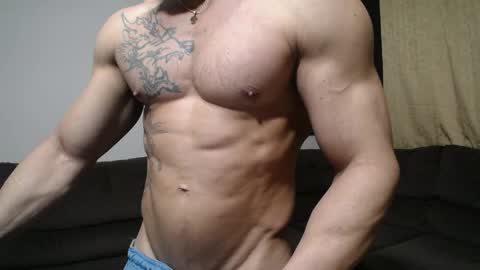 Snapshot of bestmuscle chatting on June 3, 2026, 9:20 pm bestmuscle online show from June 3, 2026, 9:20 pm