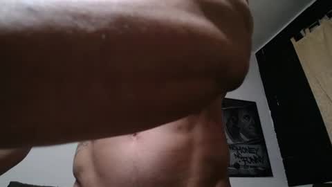 Snapshot of bestmuscle chatting on June 18, 2026, 10:36 pm bestmuscle online show from June 18, 2026, 10:36 pm