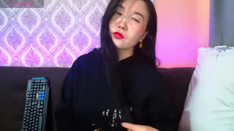 Snapshot of bet_lu chatting on February 13, 2025, 7:35 am Bet Lu online show from February 13, 2025, 7:35 am