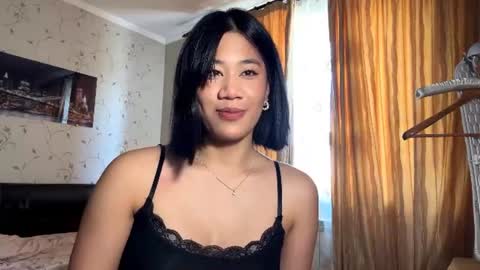 Snapshot of bethaniesalassi chatting on July 28, 2026, 10:43 am Naomi online show from July 28, 2026, 10:43 am