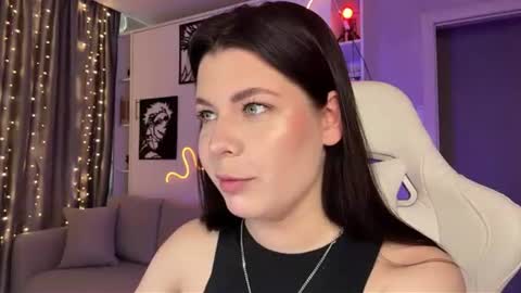 Snapshot of bethelsimensky chatting on July 9, 2026, 12:09 pm Airin online show from July 9, 2026, 12:09 pm