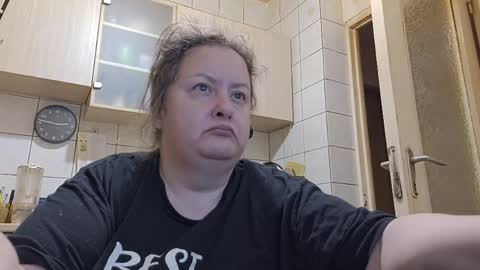 bethnorth online show from May 4, 2026, 11:45 pm