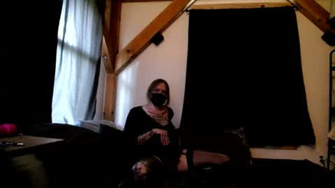 Betsy online show from June 12, 2026, 10:30 pm