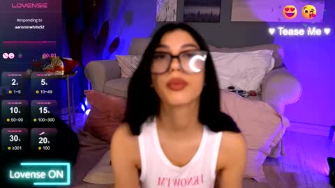 Snapshot of betsygonzale chatting on February 24, 2025, 4:05 am Betty online show from February 24, 2025, 4:05 am