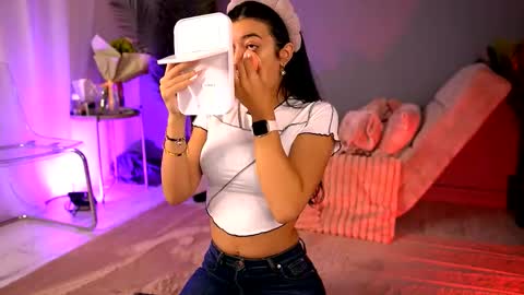 Snapshot of betsygonzale chatting on September 24, 2025, 4:05 am Betty online show from September 24, 2025, 4:05 am