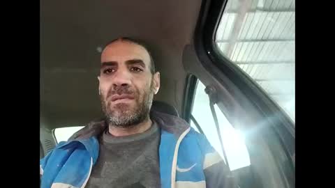 Snapshot of betterthanurfinger chatting on December 18, 2025, 11:27 am Cock arabic Authentic online show from December 18, 2025, 11:27 am