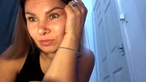 Snapshot of betty199175798 chatting on October 14, 2025, 8:53 pm betty199175798 online show from October 14, 2025, 8:53 pm