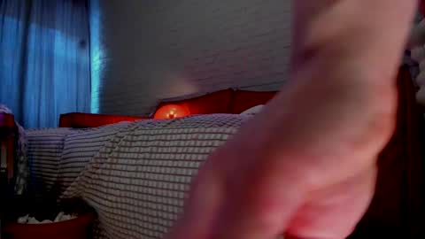 Kami online show from April 24, 2026, 4:42 pm