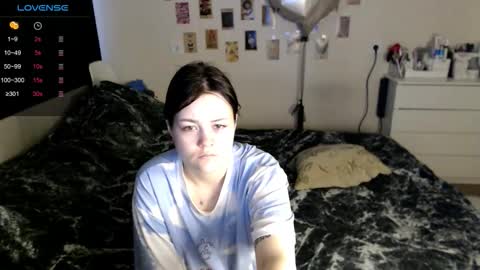 Snapshot of bettyandrich chatting on October 25, 2025, 8:55 am Betty and Rich online show from October 25, 2025, 8:55 am