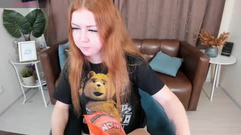 Snapshot of bettyurbane chatting on January 30, 2025, 7:18 am Mila Sweet online show from January 30, 2025, 7:18 am