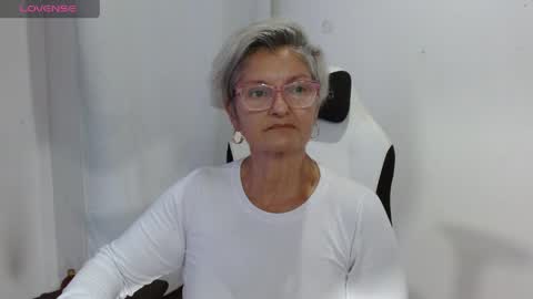 Snapshot of bety_cum3 chatting on May 3, 2026, 9:32 pm bibiana online show from May 3, 2026, 9:32 pm