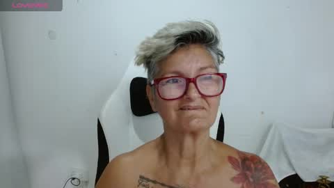 Snapshot of bety_cum3 chatting on June 4, 2026, 10:21 am bibiana online show from June 4, 2026, 10:21 am