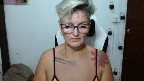 Snapshot of bety_cum3 chatting on June 19, 2026, 10:35 pm bibiana online show from June 19, 2026, 10:35 pm