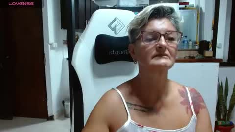 Snapshot of bety_cum3 chatting on June 25, 2026, 10:31 am bibiana online show from June 25, 2026, 10:31 am
