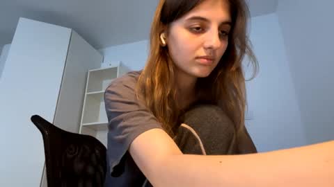 Lina online show from June 2, 2026, 5:48 pm