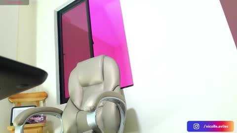 Nicolle Aviles online show from March 13, 2026, 4:30 am