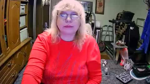 Snapshot of beverlyqcynia chatting on October 2, 2025, 3:52 pm BeverlyQCynia online show from October 2, 2025, 3:52 pm