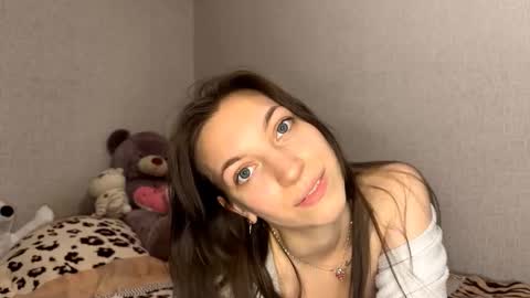 Snapshot of bevvanwoert chatting on March 10, 2026, 8:47 pm Bella online show from March 10, 2026, 8:47 pm