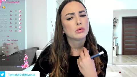 Snapshot of beyoncedoll chatting on November 15, 2025, 8:16 pm BeyonceDoll Twitter DollBeyonce online show from November 15, 2025, 8:16 pm