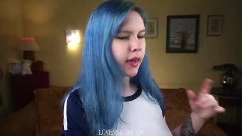Eliz online show from May 10, 2026, 2:28 am