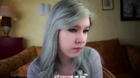 Eliz online show from June 30, 2026, 2:45 am